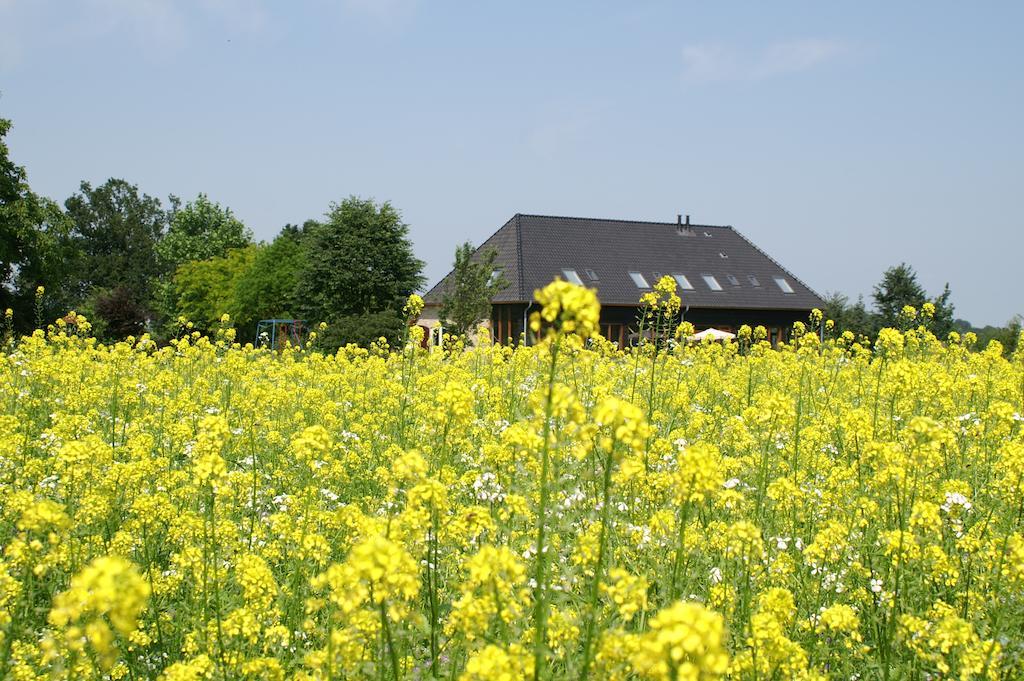 B&B De Luijenbergh Oud-Gastel Exterior foto